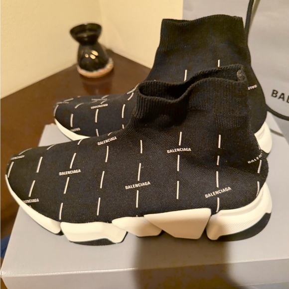 Balenciaga Black and White Sock Sneakers - Picture 6 of 9